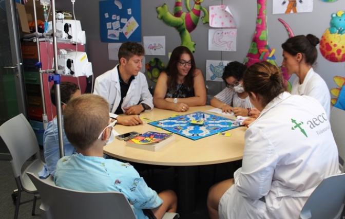 Un centenar de niños hospitalizados han participado en la Escuela de Verano del Hospital de Albacete