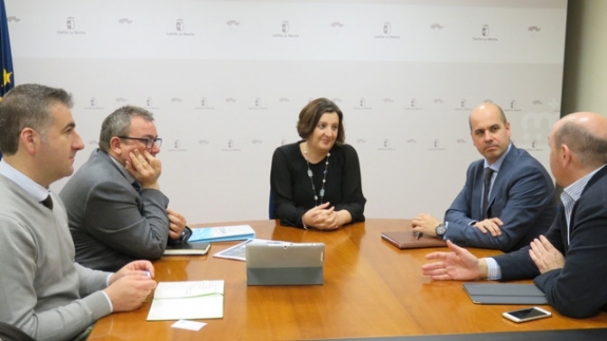 La consejera de Economía reafirma el compromiso de la Junta con la formación de los directivos de Castilla-La Mancha