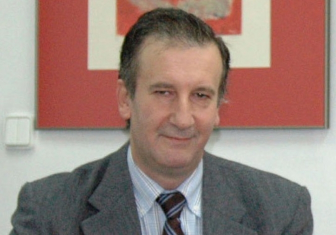 El profesor Nicolás García, miembro de la comisión evaluadora de la prueba de acceso a la Abogacía