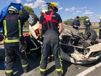  Cuatro heridos, dos de ellos menores, en un accidente en la autovía A-31, en Hoya Gonzalo (Albacete)