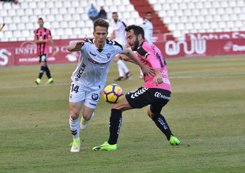 El Albacete Balompié quiere afianzarse en la zona tranquila de la tabla ganando al Nástic Tarragona