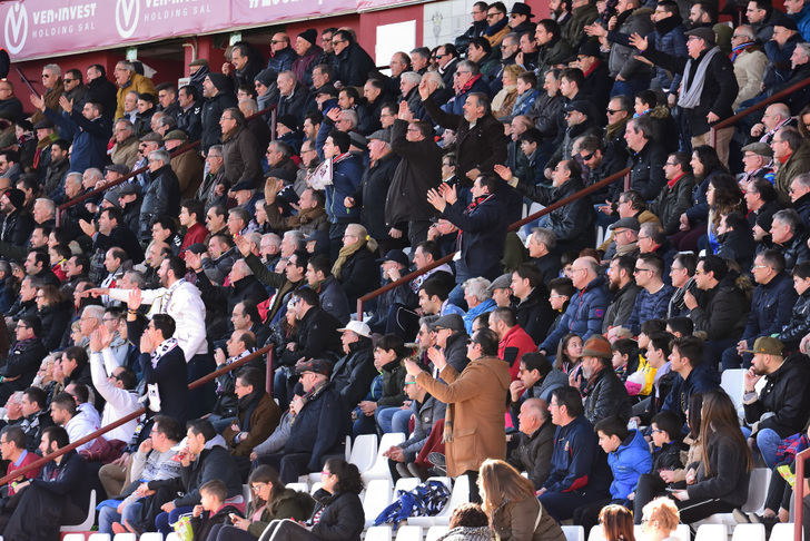 El Albacete quiere zanjar la permanencia ganando al Barcelona B en un Carlos Belmonte que será su mejor baza