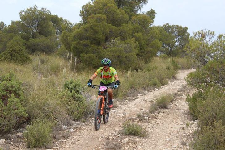 Óscar Carrasco y Alfonsi Villar, campeones del Circuito Invierno – Primavera de BTT