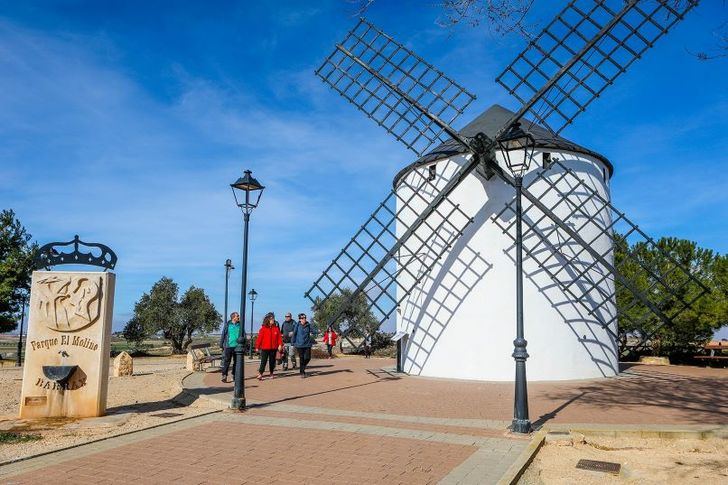 Barrax y Chinchilla de Montearagón acogerán este fin de semana las rutas de Senderismo de la Diputación