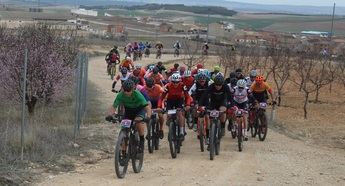Óscar Carrasco y Alfonsi Villar repiten triunfo en el Circuito BTT de la Diputación de Albacete