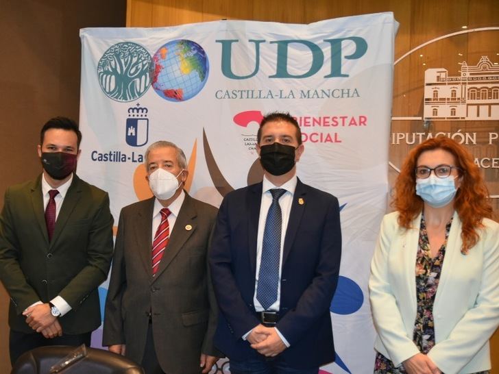 Cabañero pide a la 'familia' de la UDP C-LM seguir siendo 'protagonistas activos de una sociedad que os debe todo'