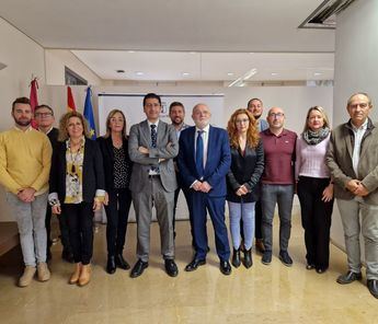 La Junta anuncia que se puede tramitar el reconocimiento europeo de IGP de productos, como la cuchillería de Albacete