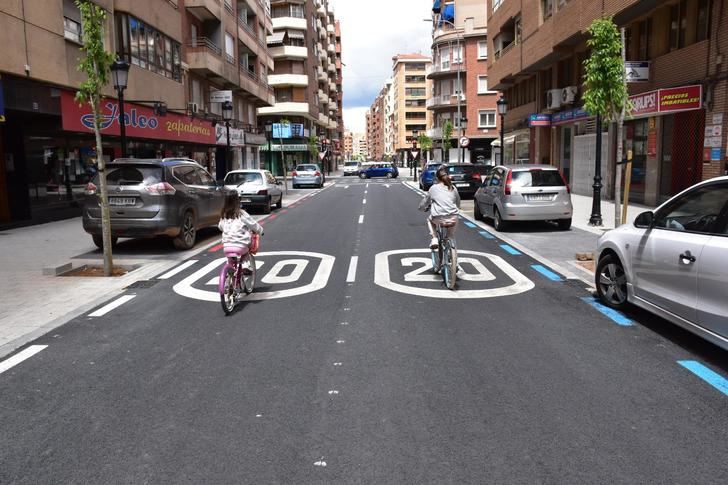 Albacete aprueba la modificación de reducir los límites de velocidad máxima y regular el uso de los VMP