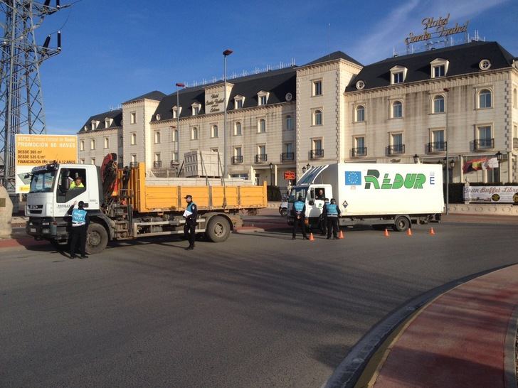La Policía Local de Albacete participa en la campaña de vigilancia de camiones y autobuses