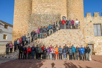 El viento no pudo con los senderistas, en las dos nuevas rutas de Senderismo de la Diputación, en San Pedro y Carcelén