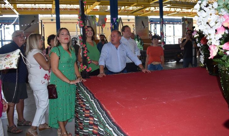El alcalde de Albacete valora el compromiso de las 130 asociaciones que harán posible la Cabalgata