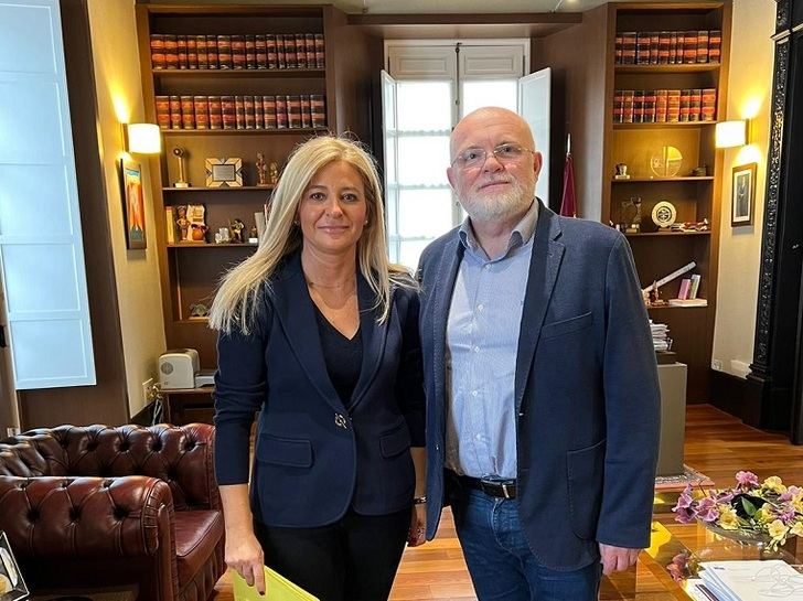 La Junta reafirma su compromiso con los futuros proyectos de los municipios de Casas de Lázaro y Carcelén