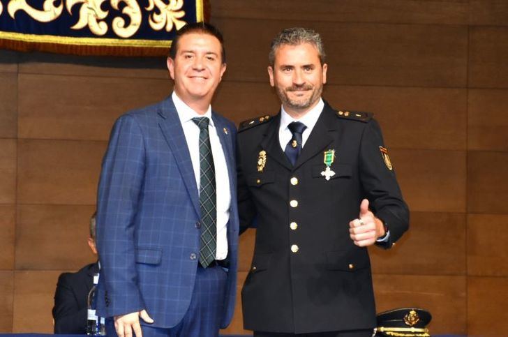 El presidente de la Diputación de Albacete pone en valor la 'eficacia, profesionalidad y cada vez mayor grado de especialización' de la Policía