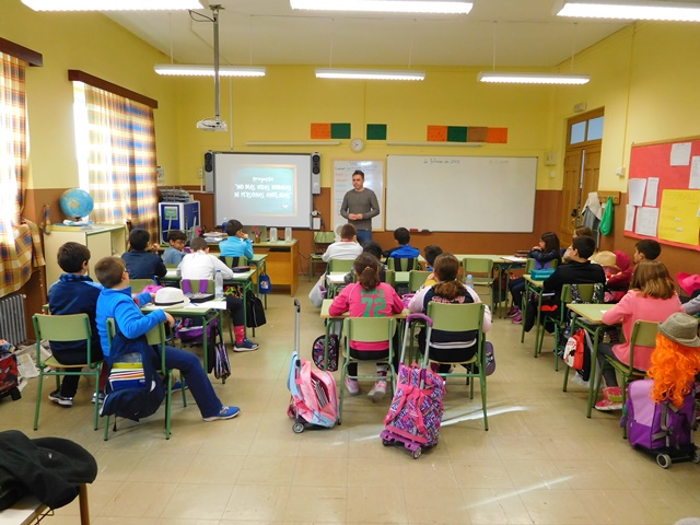 El Ayuntamiento de Elche de la Sierra organiza actividades para los menores contra el acoso escolar y ciberbullyng