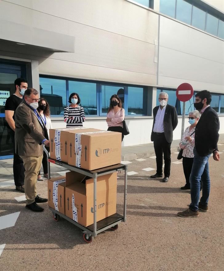 ITP Aero dona cuatro lotes de material escolar al Ayuntamiento de Albacete para los colegios de la ciudad