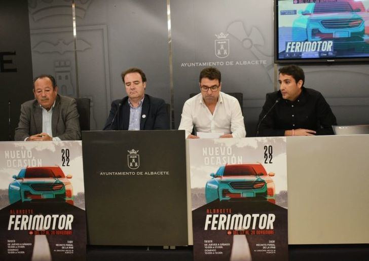 Diputación y Ayutamiento de Albacete reiteran su apoyo al sector del automóvil, en la presentación de Ferimotor