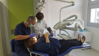 C-LM destina 1,1 millones a renovar 135 sistemas de radiología intraoral en unidades bucodentales de Atención Primaria