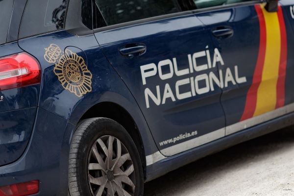 Detienen en Toledo a una joven pareja que cometió seis robos en vehículos con un martillo rompelunas