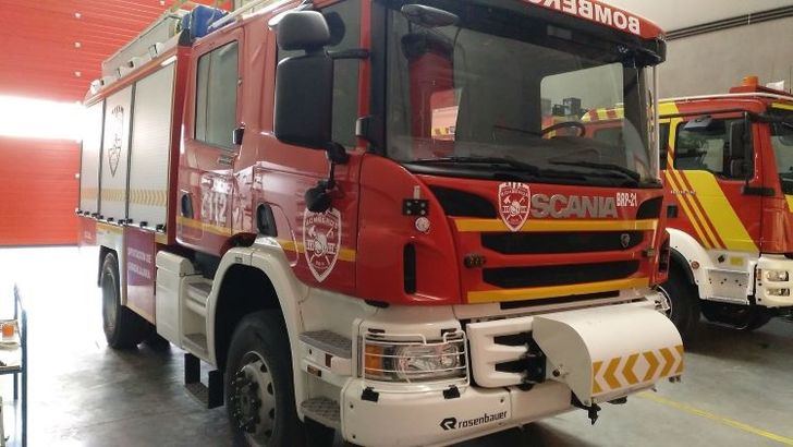 Desalojadas 30 personas de un bloque de pisos de Cedillo del Condado tras un incendio que afectó a un hombre