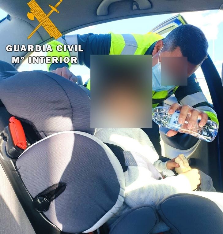 Detenido en Albacete por conducir drogado con un hijo menor de edad que viajaba sin arnés de seguridad