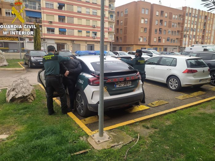 Detenido en Casas Ibáñez (Albacete) un delincuente huido en distintos países europeos