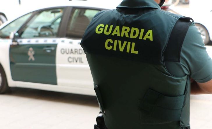 Dos detenidos por robar en vehículos de Fuencaliente (Ciudad Real) armas de caza que después revendían