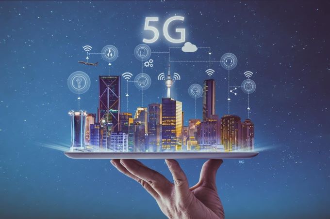 El Gobierno lanzas ayudas de 150 millones para extender el 5G a carreteras, ferrocarriles y zonas rurales