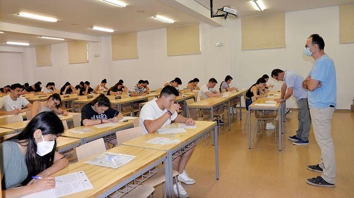 Más de 1.600 estudiantes inician la EvAU extraordinaria en la Universidad de Castilla-La Mancha