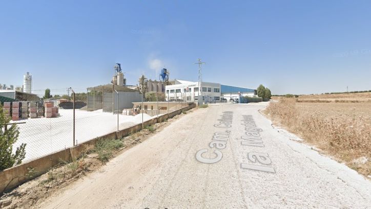 Herido un trabajador tras caer de ocho metros de altura desde el tejado de una nave en Yuncos (Toledo)