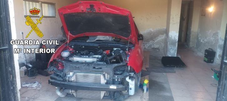 Detenida en El Casar de Escalona una mujer por robar coches, despiezarlos y lucrarse con la venta de piezas