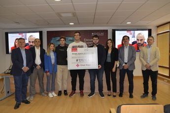 La Escuela Superior de Informática de la UCLM dona 1.112 euros a Cruz Roja para damnificados por el volcán de La Palma