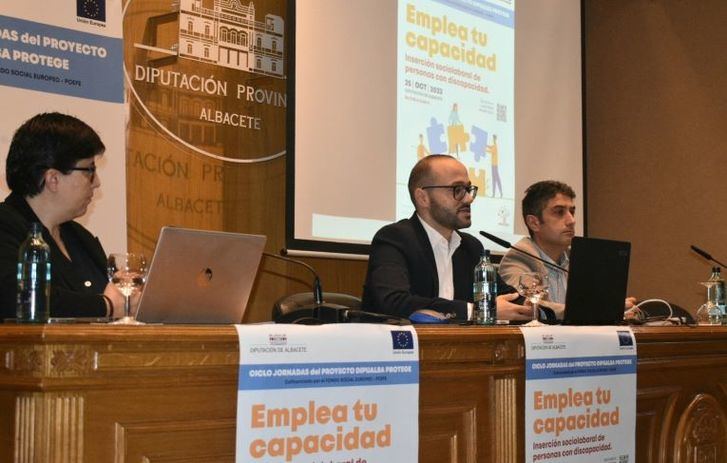 El programa 'Dipualba Protege' celebra unas jornadas para abordar la empleabilidad de las personas con discapacidad