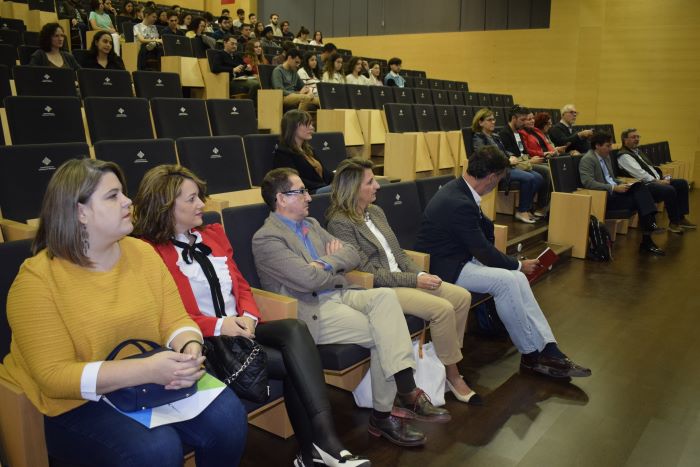 Estudiantes de la Etsiamb conocen la actividad empresarial de su sector durante una jornada en Albacete