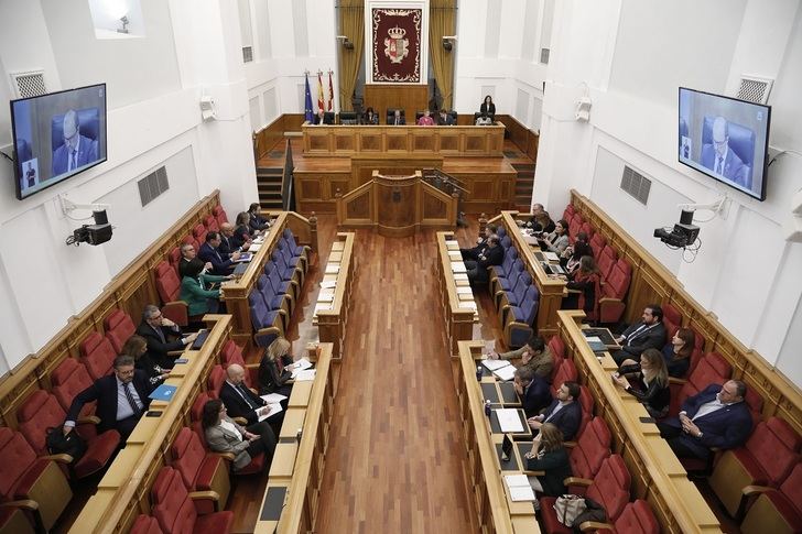 19 hombres y 14 mujeres representarán a los castellanomanchegos en las Cortes la próxima legislatura