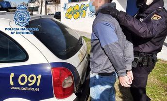 Detienen en Guadalajara a un hombre especializado en cometer robos en el interior de vehículos
