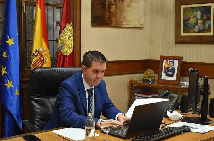 Las ayudas al transporte escolar en enseñanzas no obligatorias de la Diputación de Albacete llegan a 648 jóvenes