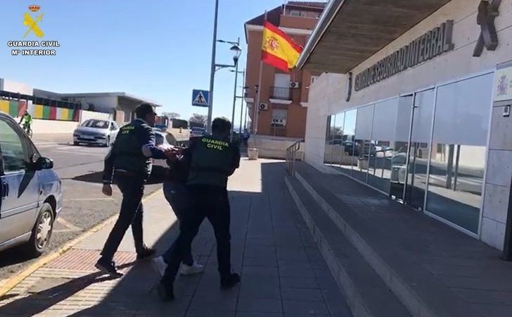 Cae un grupo que robaba en explotaciones agrarias de pueblos de Ciudad Real, donde sustrajeron cinco tractores