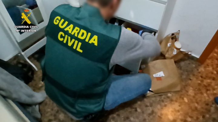 Trece detenidos por obtener más de un millón de euros con créditos fraudulentos y dejar más de 200 víctimas en zonas como Albacete