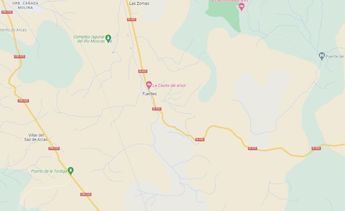 Fallecen dos personas tras el choque entre un turismo y un camión en la CM-220 a la altura de Fuentes (Cuenca)