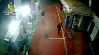 Detenidos dos varones con amplío historial delictivo por 15 robos de en gasolineras de Toledo