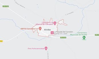 Fallece una persona tras la salida de vía y el posterior vuelco de un turismo en Alcoba (Ciudad Real)