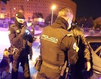 Detenido en Madrid tras aparcar mal su coche un hombre reclamado por un homicidio pendiente en Toledo