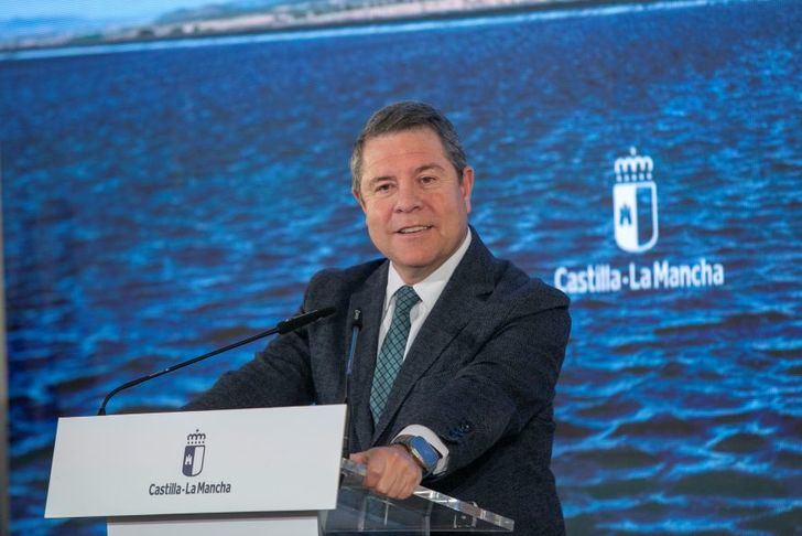 Page ve en la política española 'pelea de malos boxeadores' que 'entra en barrena' en su 'peor momento' en democracia