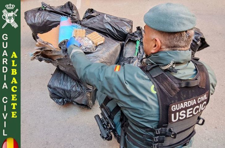 Detenido en Albacete cuando transportaba en un vehículo 280 kilos de hachís