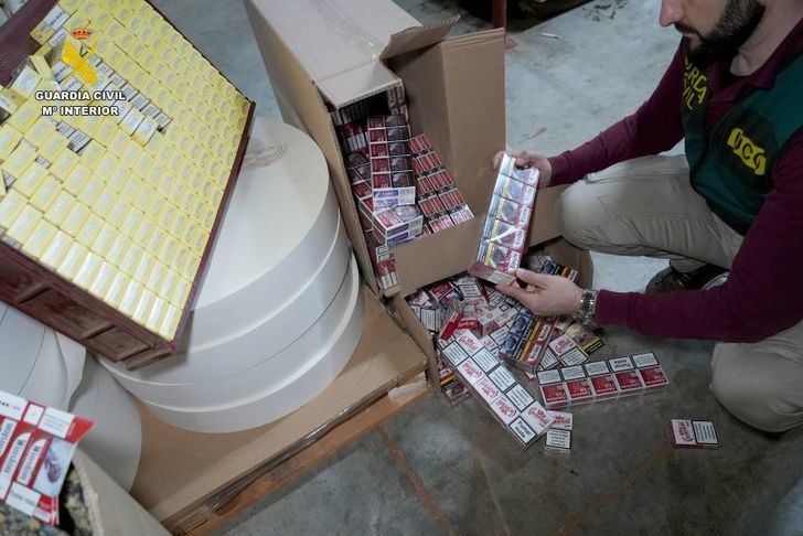 Desarticulan una organización internacional de contrabando de tabaco con detenciones en Azuqueca de Henares