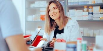 El papel de las farmacias más allá de la dispensación de medicamentos