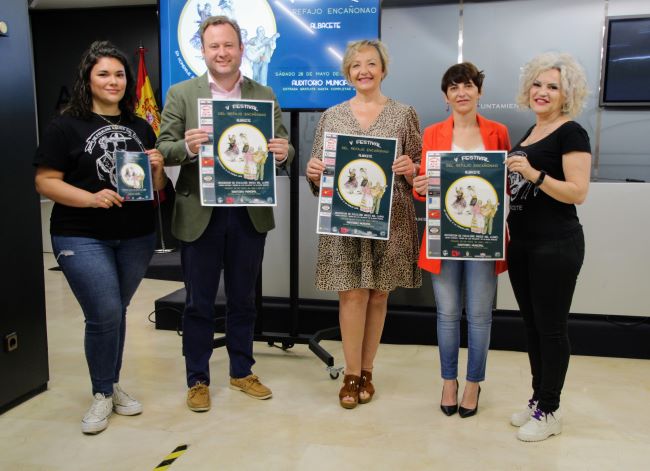 El Ayuntamiento anima a la ciudadanía a disfrutar del folklore con el V Festival del Refajo Encañonao