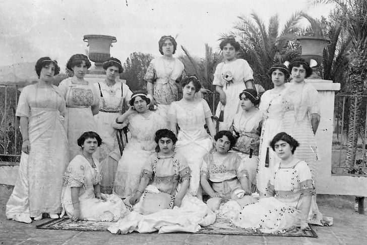 El Archivo Municipal de Albacete elabora el reportaje ¡Prepara el disfraz, que llega el Carnaval!