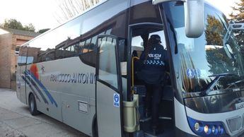 La Policía Local de Albacete participa en la Campaña de control del Transporte Escolar que se celebra esta semana en la ciudad