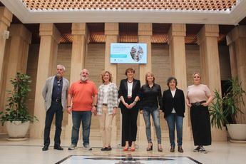 Elena Serrallé invita a todos los ciudadanos a asistir a la Gala del I Certamen de Teatro Amateur en Albacete